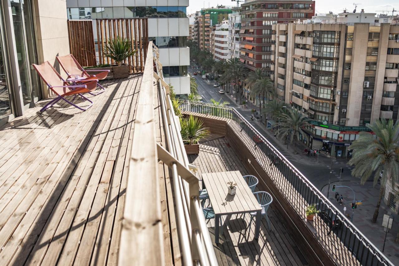 Apartamentos Alfonso X Alicante Esterno foto
