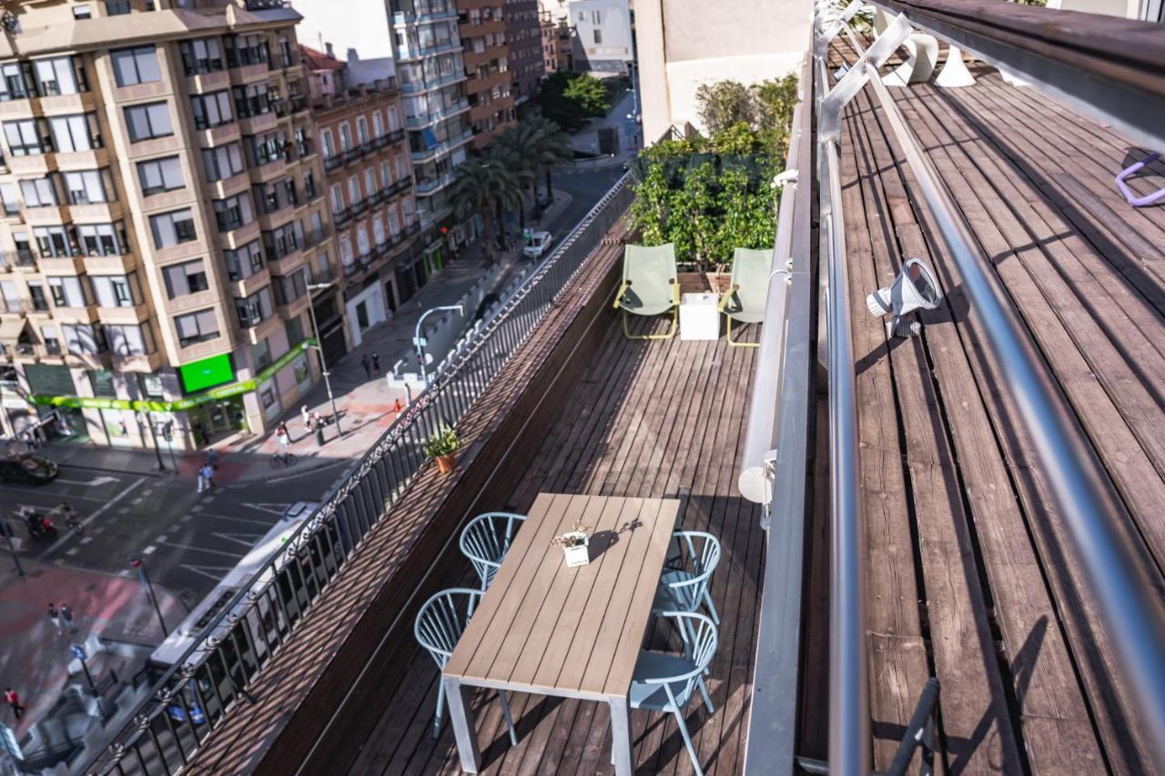 Apartamentos Alfonso X Alicante Esterno foto